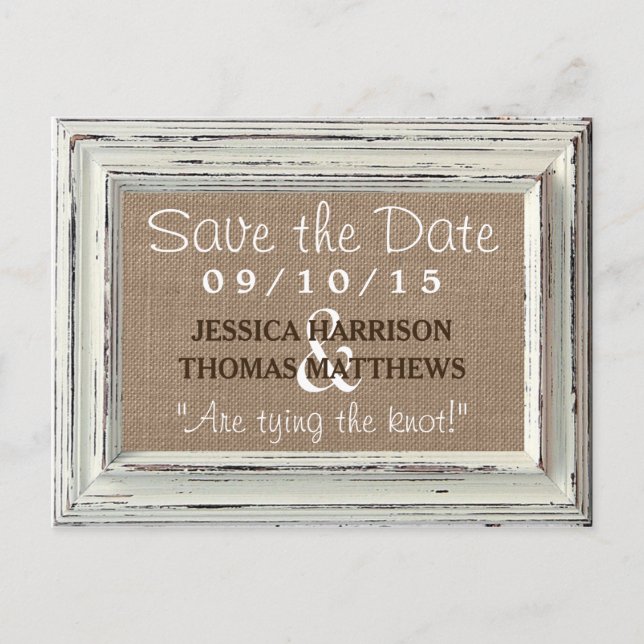 Die rustikale White Frame & Burlap Wedding Collect Ankündigungspostkarte (Vorderseite)