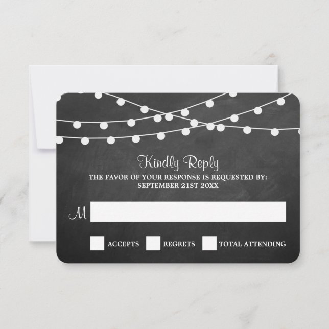 Die Saitenleuchten auf der Chalkboard-Hochzeitssam RSVP Karte (Vorderseite)