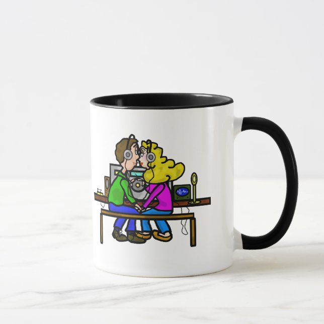 Die Schinken-Radiobetreiber, die Tasse küssen, (Rechts)