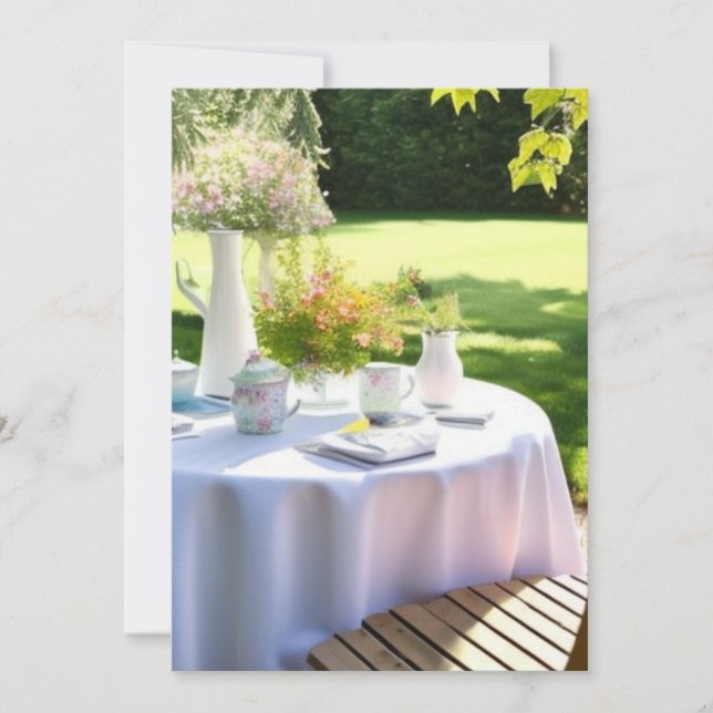 Die schöne sommerliche Aquarellgartenszene. Feiertagskarte (Vorderseite)