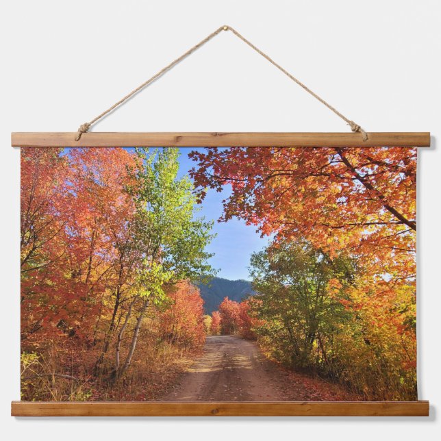Die Schönheit der Herbstfarben Wandteppich Mit Holzrahmen (Vorne)