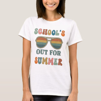 Die Schule ist im Sommer draußen T-Shirt