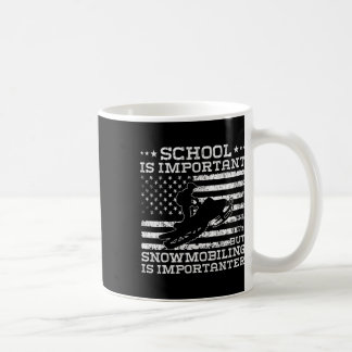 Die Schule ist wichtig, aber das Schneemobil ist w Kaffeetasse
