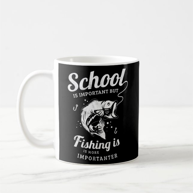 Die Schule ist wichtig, aber der Fischfang ist wic Kaffeetasse (Links)