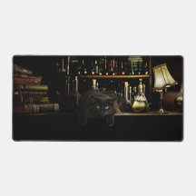 Die schwarze Katze der Arcanum-Schreibmatte der Bi