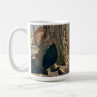 Die seltsame Senke Kaffeetasse