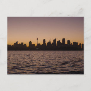 Die Skyline von Sydney in der Abenddämmerung - Pos Postkarte