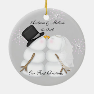 Die Snowmen küssen verheiratet unser erstes Keramikornament