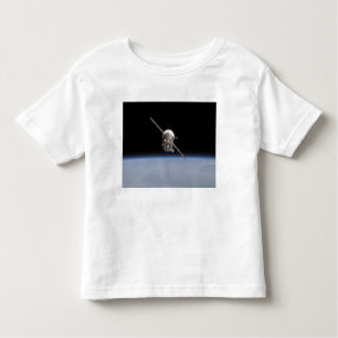 Die Sojus TMA-11 Raumsonde über dem Horizont der E Kleinkind T-shirt