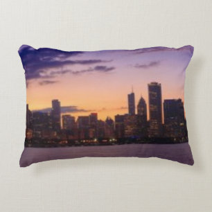 Die Sonne-Sets über dem Chicagoskyline Zierkissen