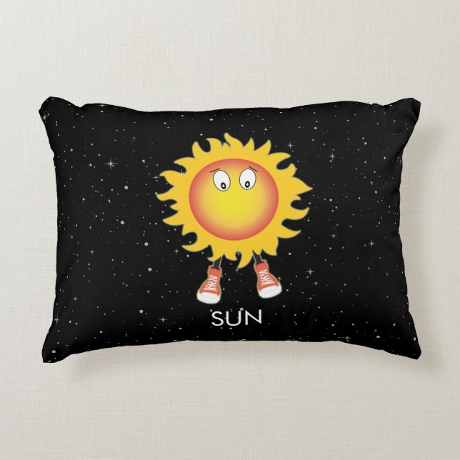 Die Sonne und die Sterne im Weltraum Dekokissen (Vorderseite)