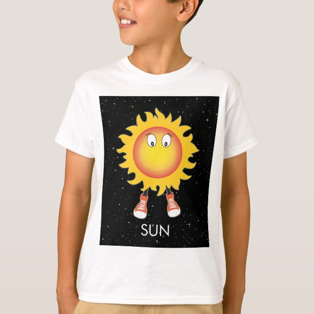 Die Sonne und die Sterne im Weltraum T-Shirt (Vorderseite)