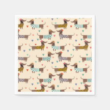 Die sonnigen Dackeln in Hats und Sweatern