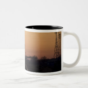 Die Soyuz Abschussrampe Zweifarbige Tasse