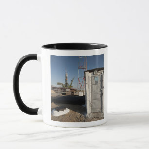 Die Soyuz Rakete kurz nach Ankunft 2 Tasse