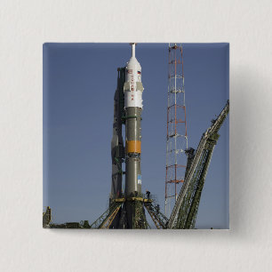 Die Soyuz Rakete wird in Position 2 aufgerichtet Button