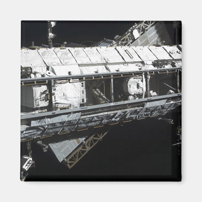 Die Startrappe der Internationalen Raumstation Magnet (Vorne)
