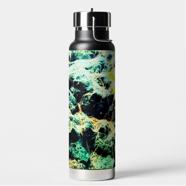 Die Steine, Trinkflasche (Links)