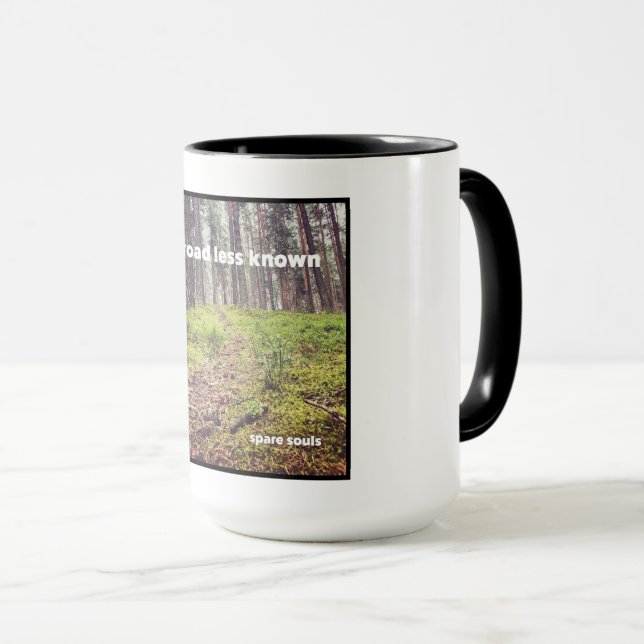 "Die Straße weniger bekannt" Tasse von Soulen (VorderseiteRechts)