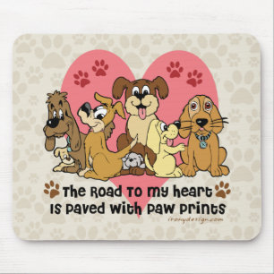 Die Straße zu meinen Herz-Hundetatzen-Drucken Mousepad