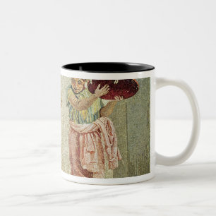 Die Straßen-Musiker, c.100 BC Zweifarbige Tasse