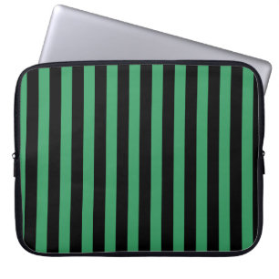 Die Streifen sind grün und schwarz Laptopschutzhülle