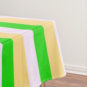 Die Streifen sind grün, weiß und orange Tischdecke
