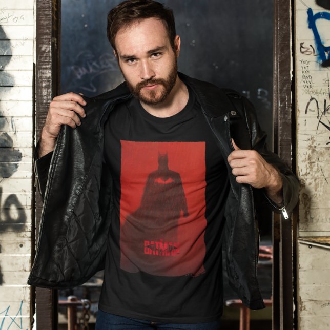 Die Theaterposter-Grafik von Batman Red Rain T-Shirt (Von Creator hochgeladen)