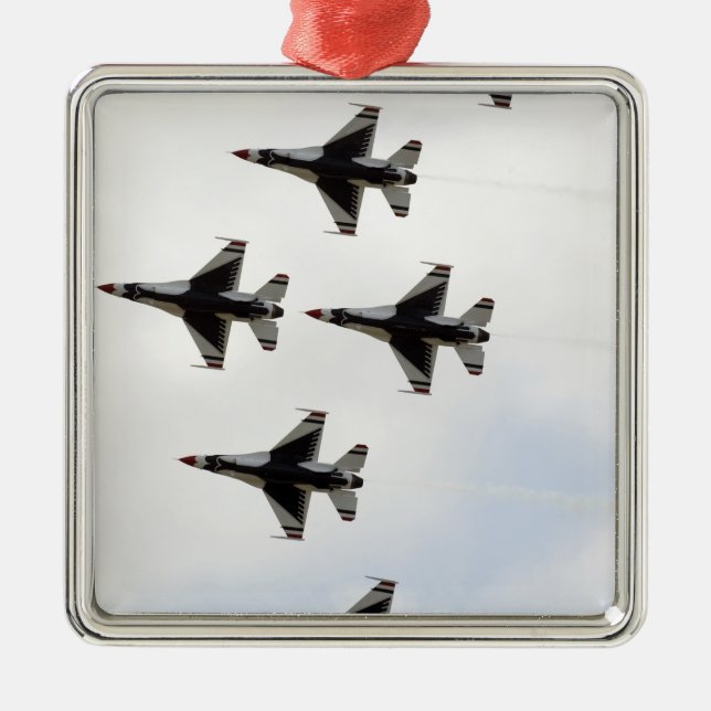 Die Thunderbirds bilden eine 6-Schiff Delta-Format Ornament Aus Metall (Vorne)
