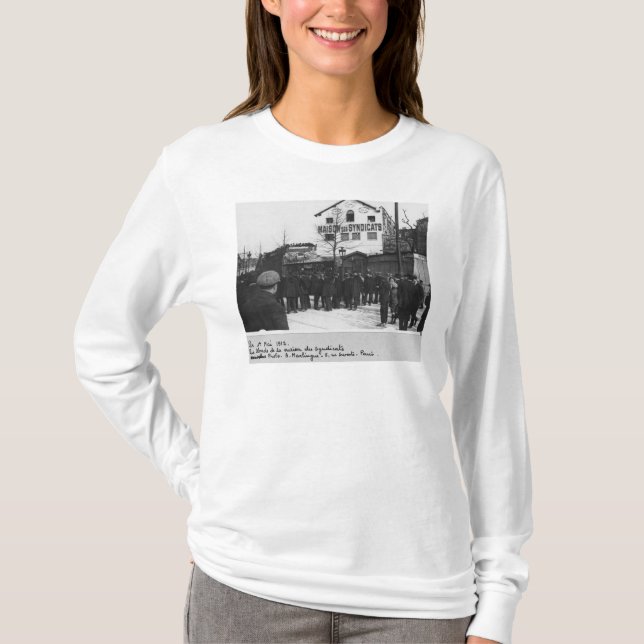 Die Umgebungen des Maison DES Syndicats, T-Shirt (Vorderseite)