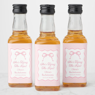 Die Verbindung des Knotens Pink Bow Bachelorette Alkoholflaschenetikett