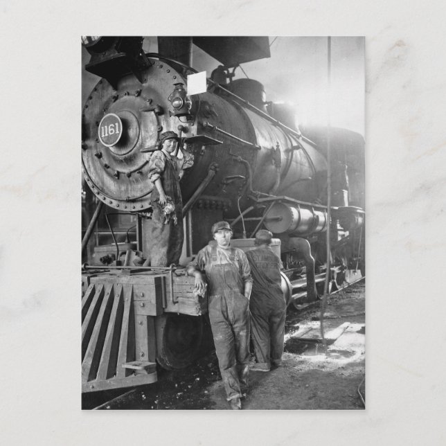 Die Vintage Lokomotive Roundhouse-Gallonen Postkarte (Vorderseite)