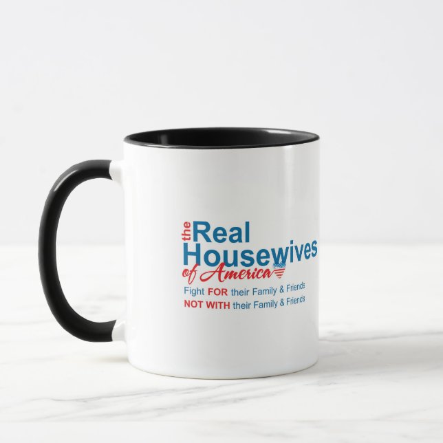 Die wahren Hausfrauen der amerikanischen Tasse (Links)