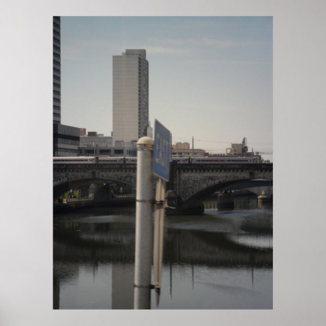 Die Welt der Reflektionen von oben nach unten Poster (Vorne)