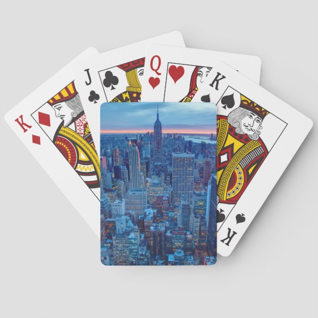 Die Wolkenkratzer von Manhattan werden beleuchtet Spielkarten (Rückseite)