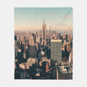 Die Wolkenkratzer von New York City überblicken di Fleecedecke