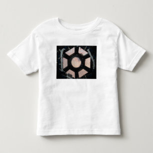 Die Wüste der Sahara, die durch die Fenster sichtb Kleinkind T-shirt