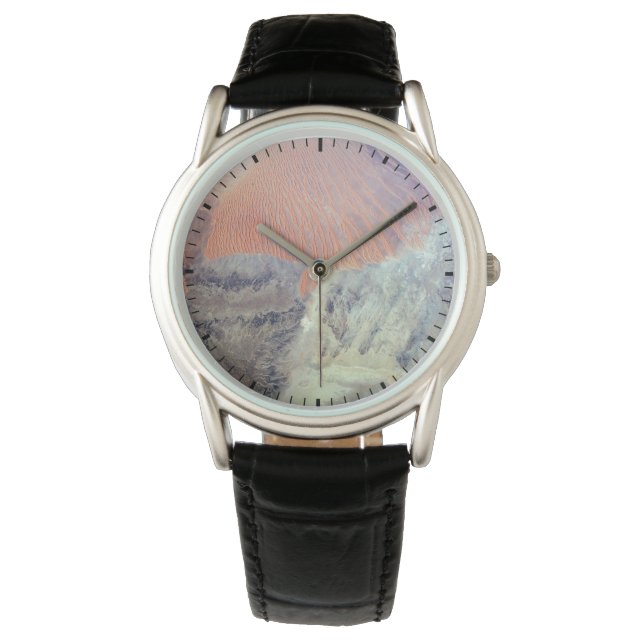 Die Wüste der Sahara in Algerien, Nordafrika. Armbanduhr (Vorderseite)