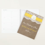 Die Yellow Sand Dollar Beach Hochzeitskollektion Planer<br><div class="desc">Mit diesem eleganten und sehr trendigen Hochzeitsplaner bereiten Sie sich auf Ihren großen Tag stilvoll vor. Das Design ist einfach zu personalisieren mit Ihren eigenen Namen und Hochzeitsdatum und Sie können alle Ihre Design-Ideen, wichtige Hochzeitsinformationen und vieles mehr sicher in diesem personalisierten Planer behalten. Entsprechende Hochzeitssachen finden Sie in der...</div>