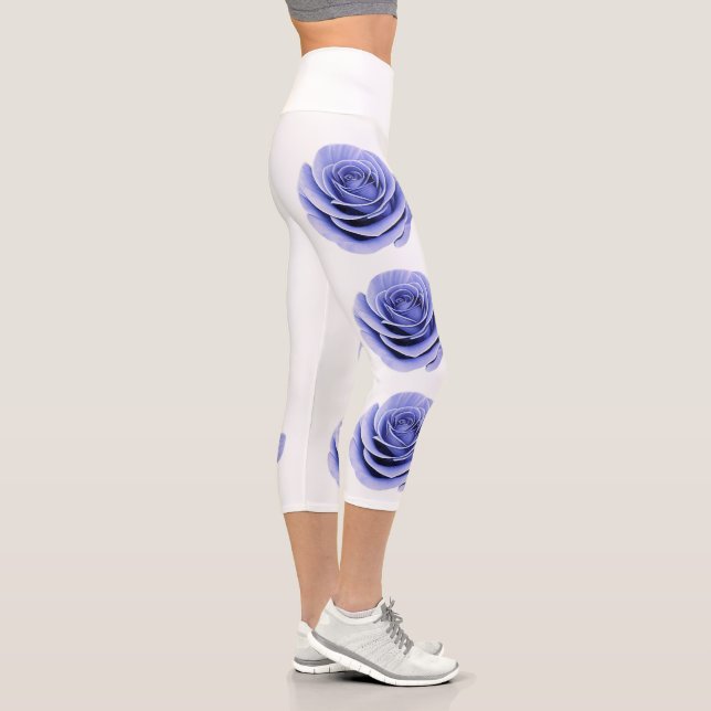 Die zerbrechliche Schönheit einer Rose Capri Leggings (Rechts)