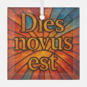 Dies Novus Est Es ist ein neuer Tag "gestettetes G Ornament Aus Glas