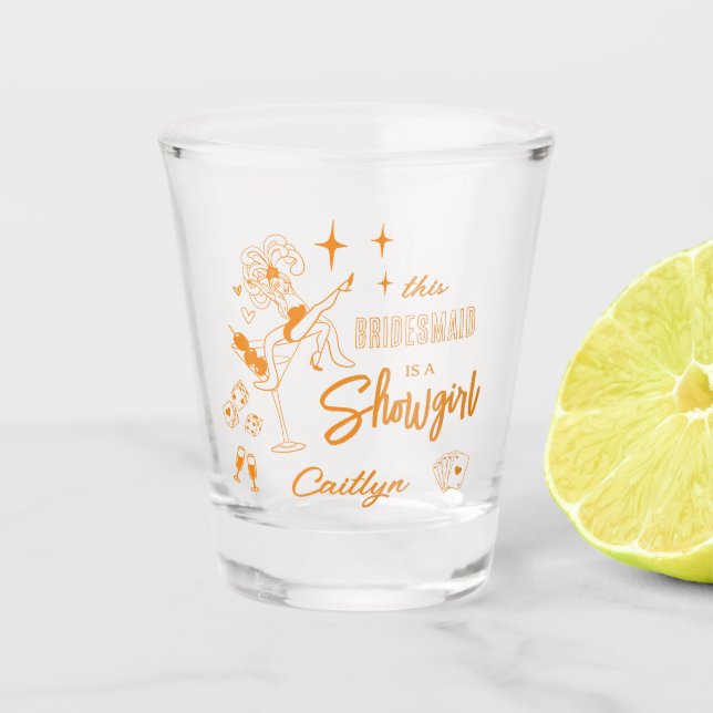 Diese Brautjungfer ist ein Showgirl-Junggesellinne Schnapsglas (Vorderseite)