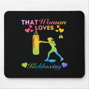 Diese Frau liebt Kickboxen Mousepad