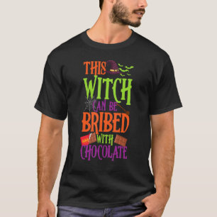 Diese Hexe kann mit schokoladenbraunem Hal bestoch T-Shirt