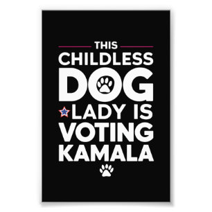 Diese kinderlose Hunde-Lady wählt Kamala bei der W Fotodruck