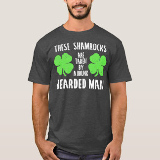 Diese Kleeblätter werden von irischen Trinkfrauen  T-Shirt
