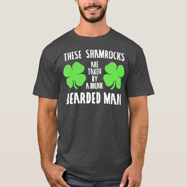 Diese Kleeblätter werden von irischen Trinkfrauen  T-Shirt (Vorderseite)
