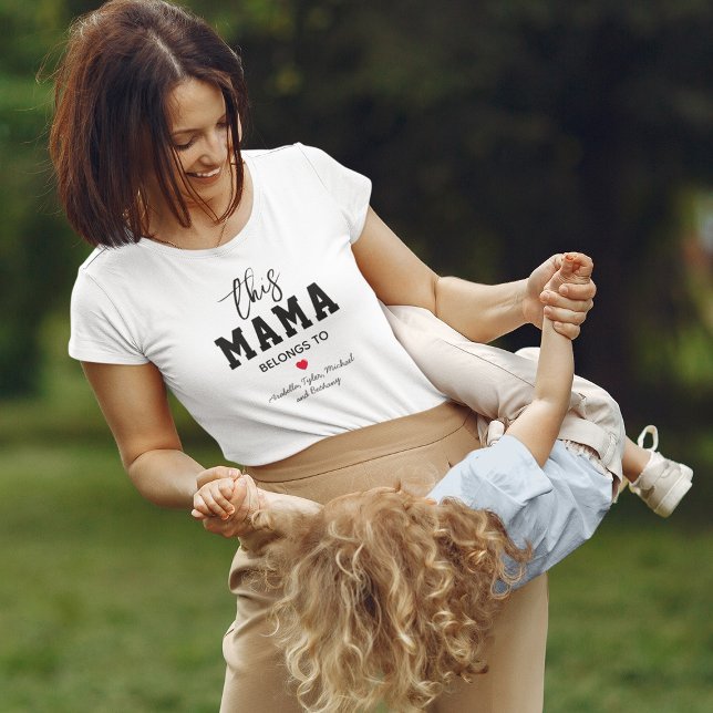 Diese Mama gehört zur Mama T-Shirt (Von Creator hochgeladen)