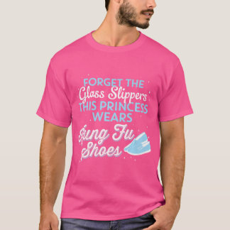 Diese Prinzessin trägt ein Geschenk von Kung Fu Sc T-Shirt