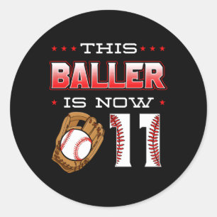 Dieser Baller ist jetzt 11 Baseball Theme Py 11. Runder Aufkleber